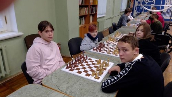 Соревнования по шахматам 